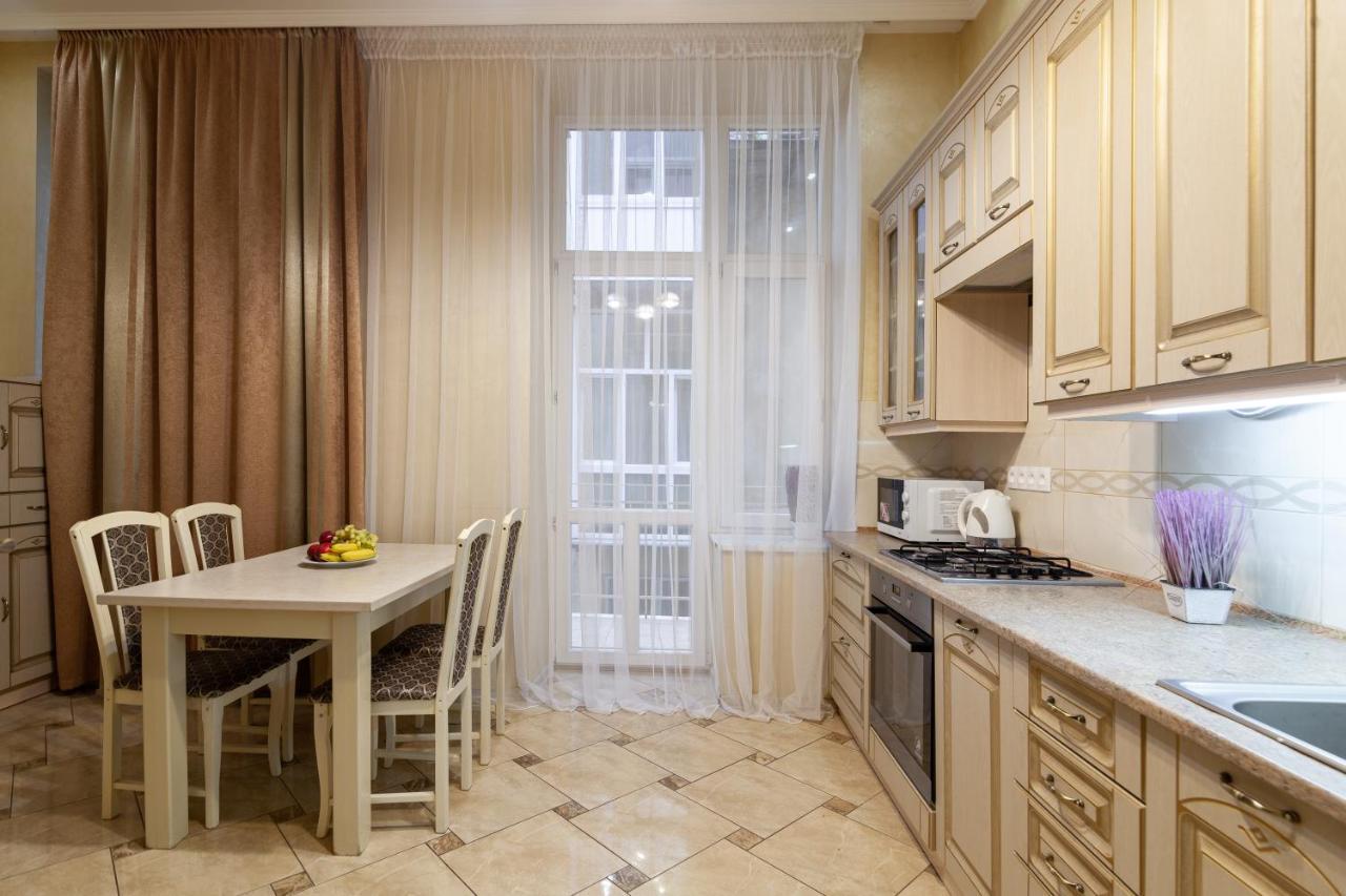 Alfa Apartments Levytskoho Lviv Eksteriør bilde