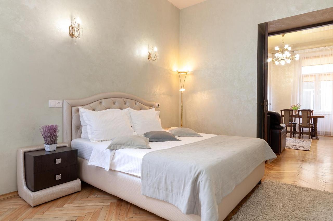 Alfa Apartments Levytskoho Lviv Eksteriør bilde